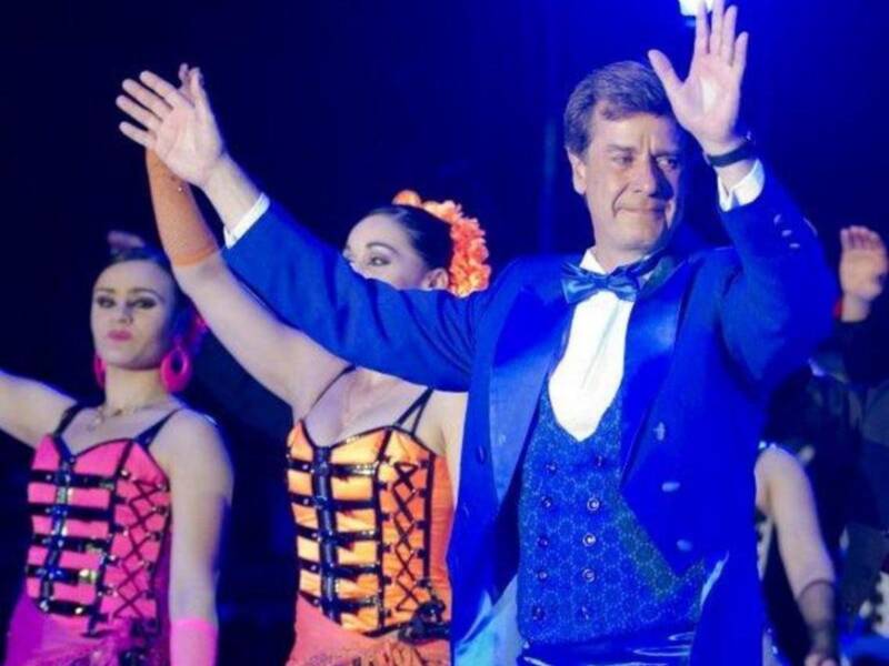 El conde de Salvatierra debuta como domador de elefantes en el circo mundial en Sevilla.