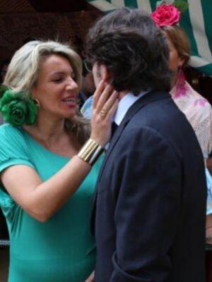 Numerosos personajes conocidos en Feria de Sevilla 2012