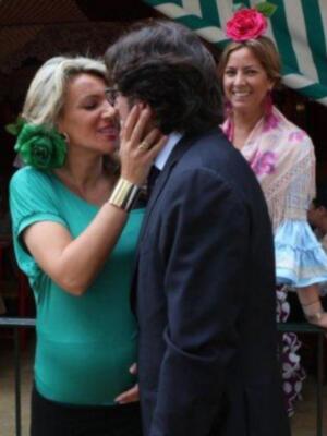 Numerosos personajes conocidos en Feria de Sevilla 2012