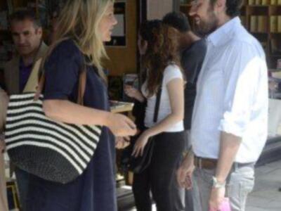 Isabel Sartorius y Maxim Huerta, una divertida pareja en Feria del libro de Sevilla 