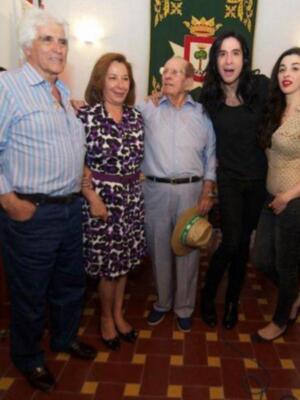 El cantante y periodista Mario Vaquerizo "pregonó" la Feria de Lora del Río en la noche del miércoles 30 de mayo