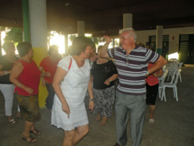 El grupo de teatro volver a empezar, puso el broche de oro de fin decurso del colegio de mayores Ceper del Polígono Norte  de Sevilla.