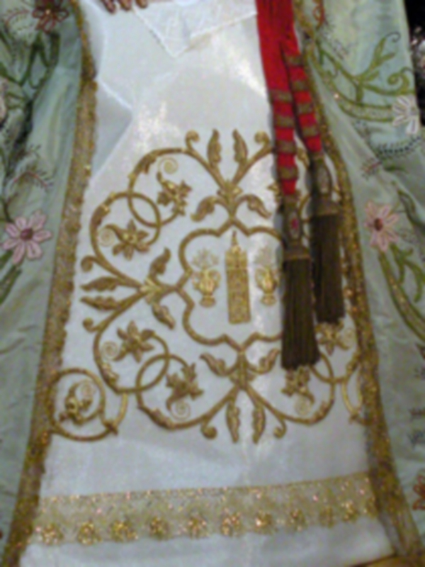 La Virgen de los Reyes patrona de la Archidiócesis de Sevilla, ha regresado a la capilla Real.