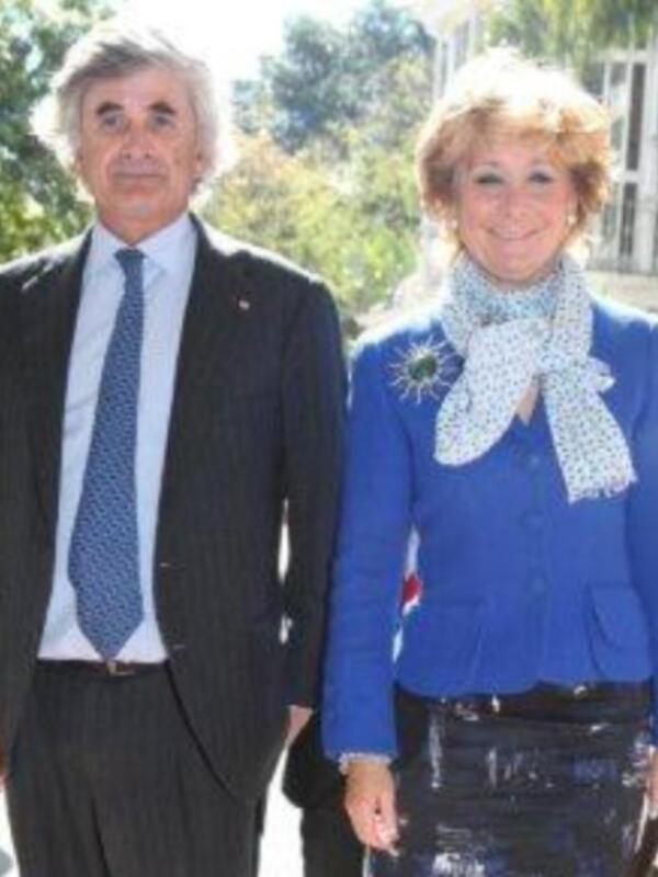 Esperanza Aguirre lo deja por su familia