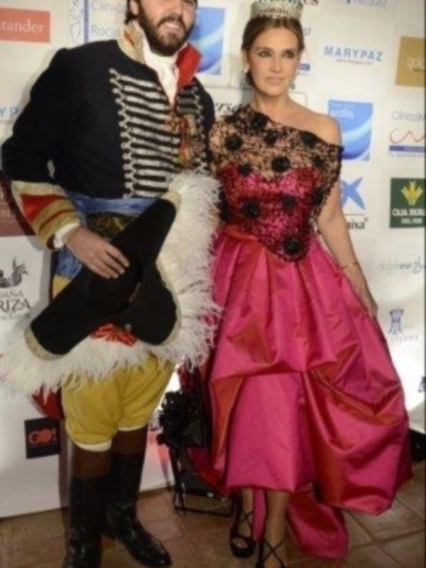 Luis Alfonso de Borbón y su esposa Margarita Vargas, padrinos de la magnifica fiesta de la revista Escaparate en Sevilla