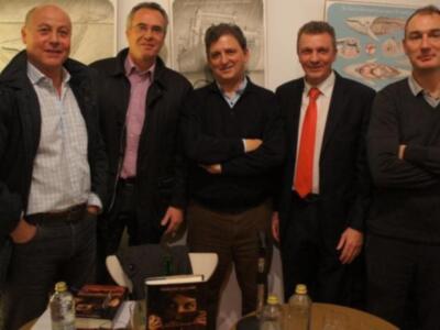 Corbalán y el baloncesto con francisco gallardo en la presentación en Madrid de la última noche
