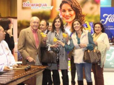 Carmen Martínez Bordiú inaugura el salón del caballo en Sevilla