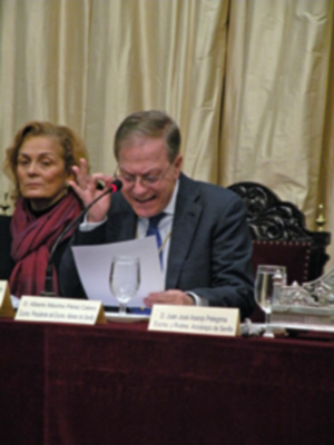  Sevilla.El Ateneo reconoció la labor de Caritas Diocesana con  la medalla de Oro  de su instituición.