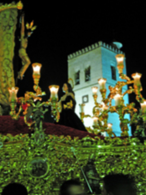 Esplendor de Jueves Santo en la Hermandad de la Vera-cruz de Alcalá del Río