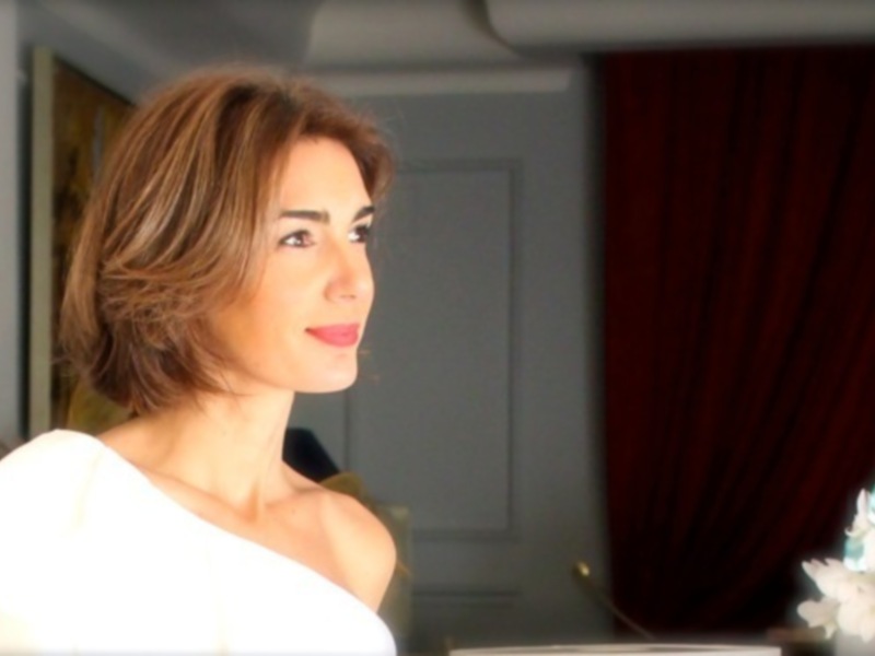 Desfile benéfico para Banco de Alimentos y AMUVI presentado por Nuria Cobo en Casino