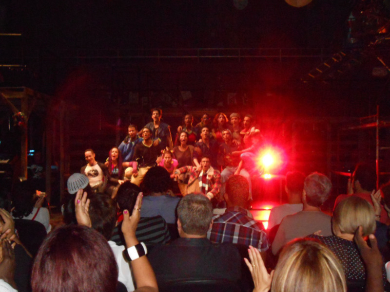 RENT, un musical de Broadway  en La Habana.-