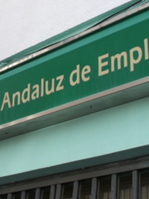 Chipiona registra en julio las mejores cifras en cuanto al número de desempleados desde 2010 con un total de 2.532 parados. 