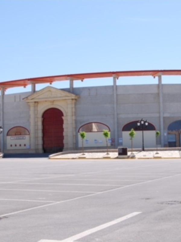 Inyección económica en Morón gracias a la reinauguracion de su plaza.