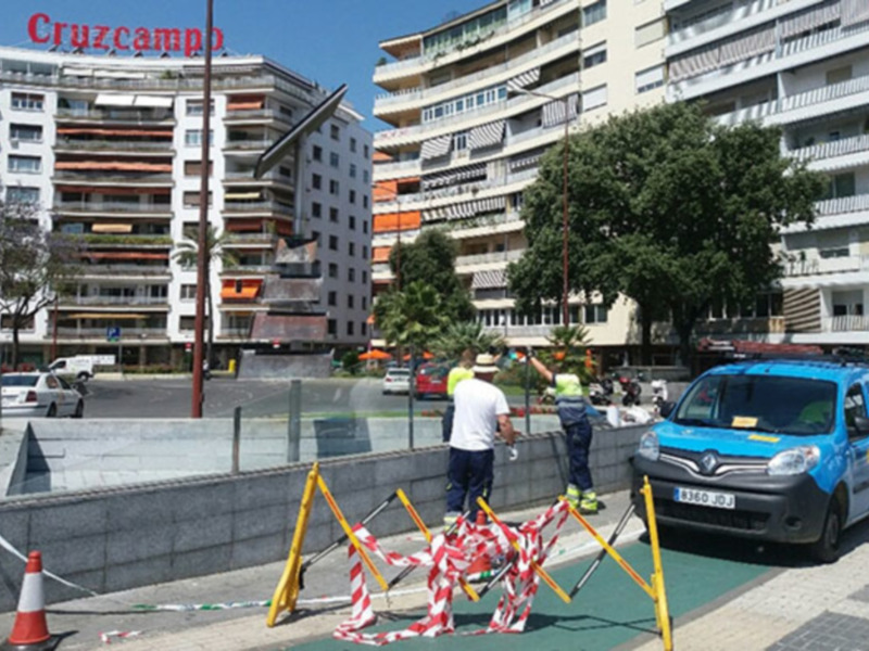 Reparación fuente de la Plaza de Cuba en Sevilla