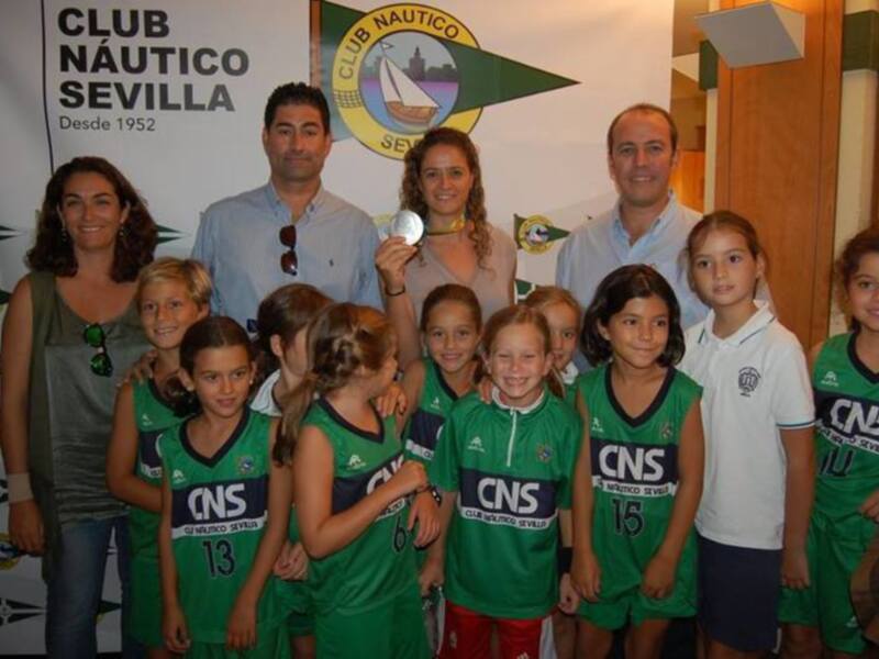 La plata olímpica de Isa Sánchez, en el Club Náutico Sevilla