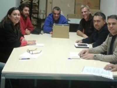 Fiestas comienza a coordinar con la Chirigota del diez la organización del pregón de carnaval