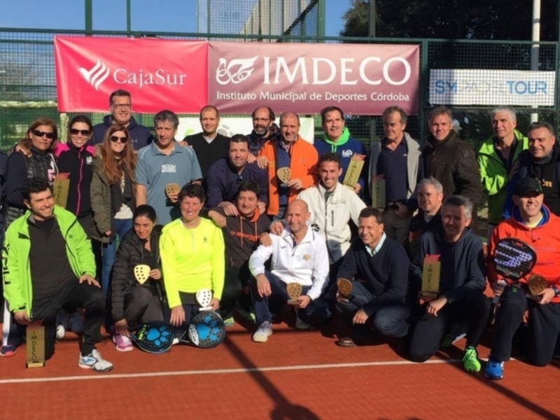 Estreno a lo grande del Circuito Andaluz de Veteranos de pádel