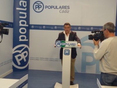 Loaiza anuncia que el PP elevará al pleno de la Diputación el apoyo a los mariscadores de corrales de Chipiona