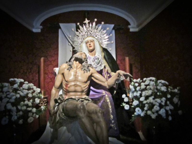 Crece el número de mujeres integrantes de la cuadrilla de Nuestra Señora de la Piedad