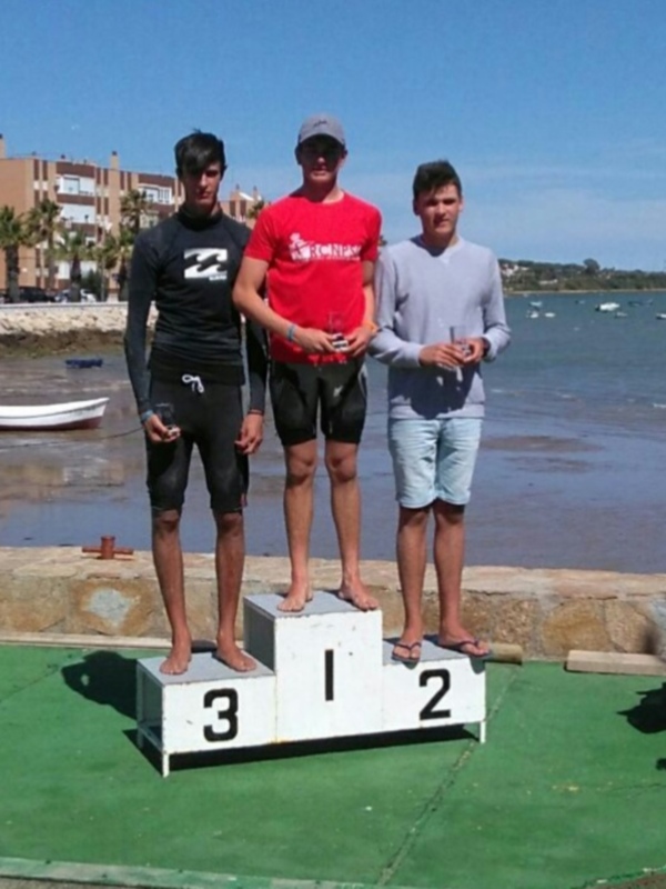 Doble podio regional para la flota de Láser del Club Náutico