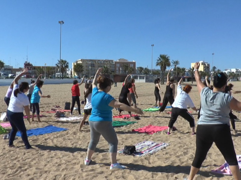Comienza el programa de conmemoración del Día internacional de la fibromialgia con una demostración de pilates