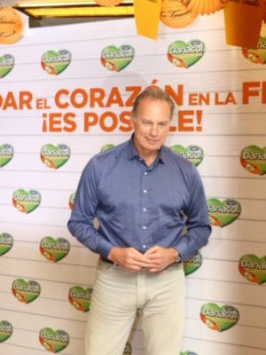 Danacol y Bertín Osborne, juntos para disfrutar de una feria cardiosaludable