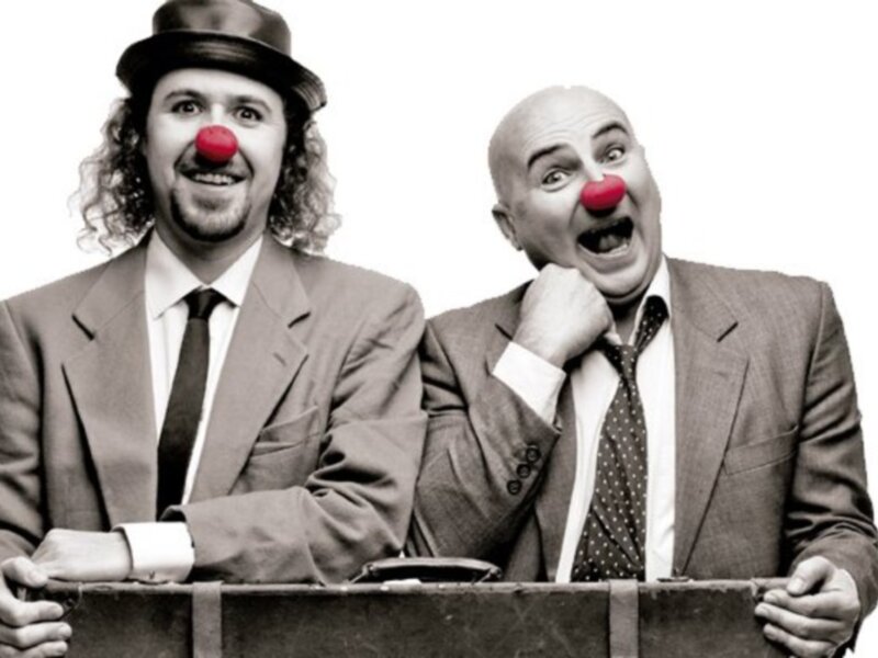 Este viernes vuelve a Sala Cero Teatro 'Orgullo SOS', un desternillante monólogo escrito y dirigido por Daniel Blanco y Miguel Ángel Parra e interpret