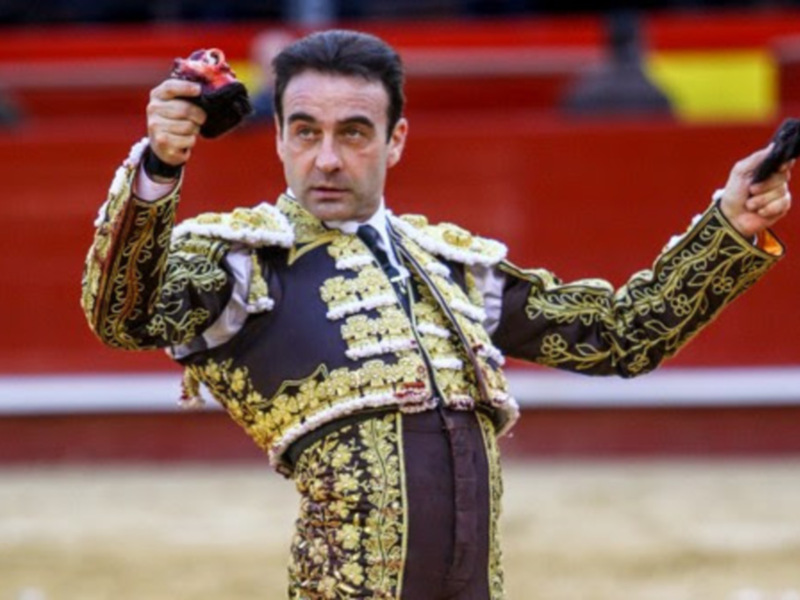 Enrique Ponce vuelve mañana a Fallas en sustitución de Cayetano