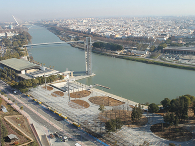 Licencia de obras para retranquear la valla del Pabellón de la Navegación y crear el paseo peatonal de Triana a San Jerónimo