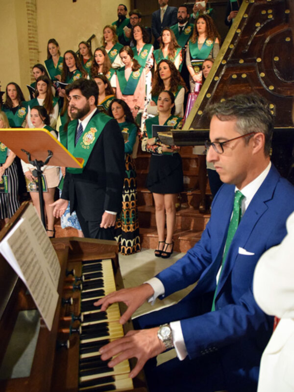 Mayo abre el corazón del Cristo de la Vera-cruz Ilipense.