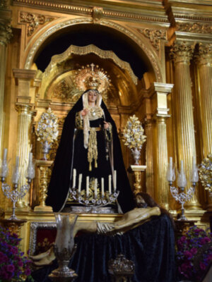 La Hermandad de la Soledad ha presentado a su titular mariana de luto de una forma especial.