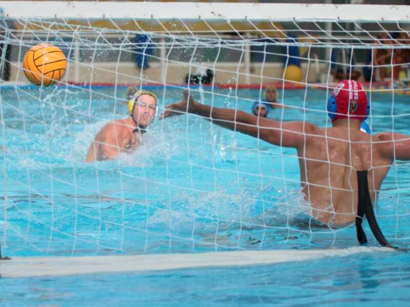 El Club Waterpolo Sevlla, sin capacidad de reacción