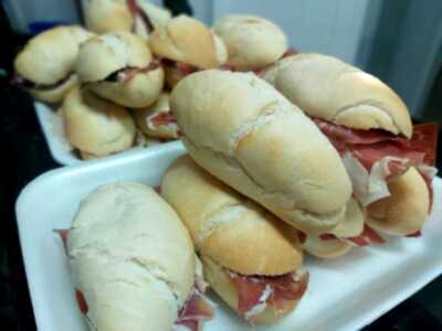 La Delegación de Educación facilita a los centros educativos de Chipiona más 4.000 piezas de pan para el desayuno andaluz