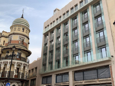 El Hotel Marriot y la arquitectura neomudéjar en Sevilla.
