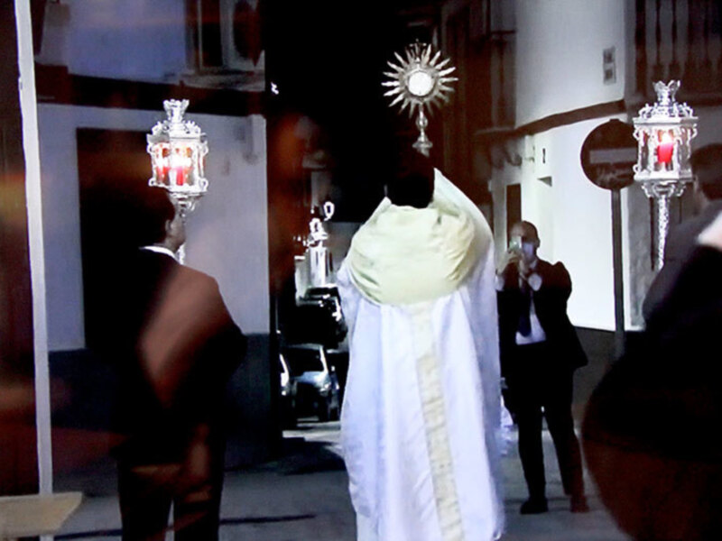 Su Divina Majestad visito la Plaza de San Gregorio de Osset al término de los cultos de Quinario de Vera-cruz