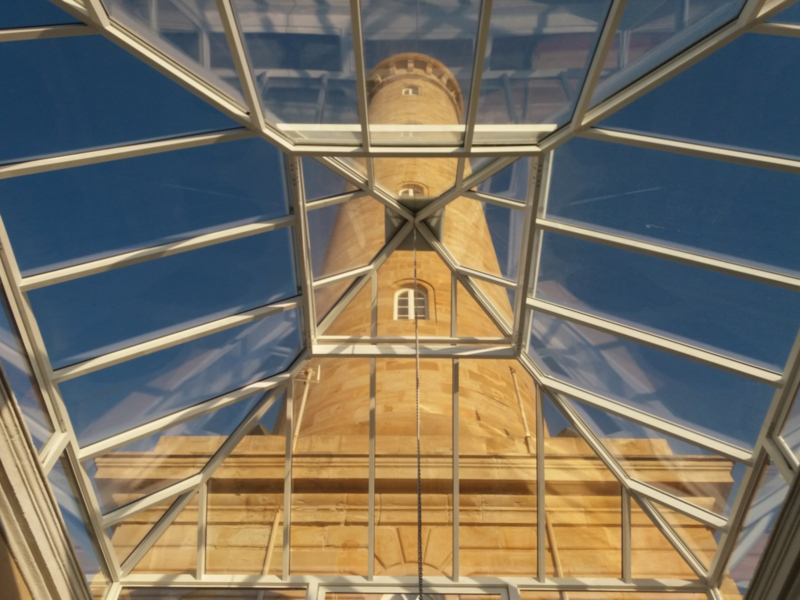  El Faro de Chipiona luce nueva claraboya