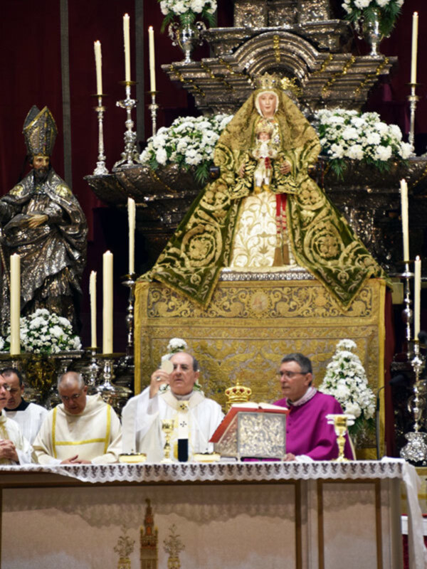 Comienza los cultos de la Virgen de los Reyes patrona de Sevilla y su Archidiócesis