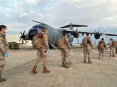 El Ministerio de Defensa repatría a 25 militares destinados en Dakar afectados por el Covid-19