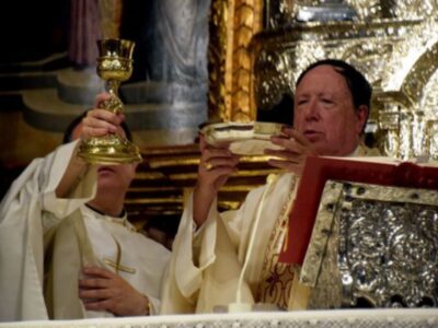 Muere por Covid-19 el arzobispo castrense de España, Juan del Río Martín