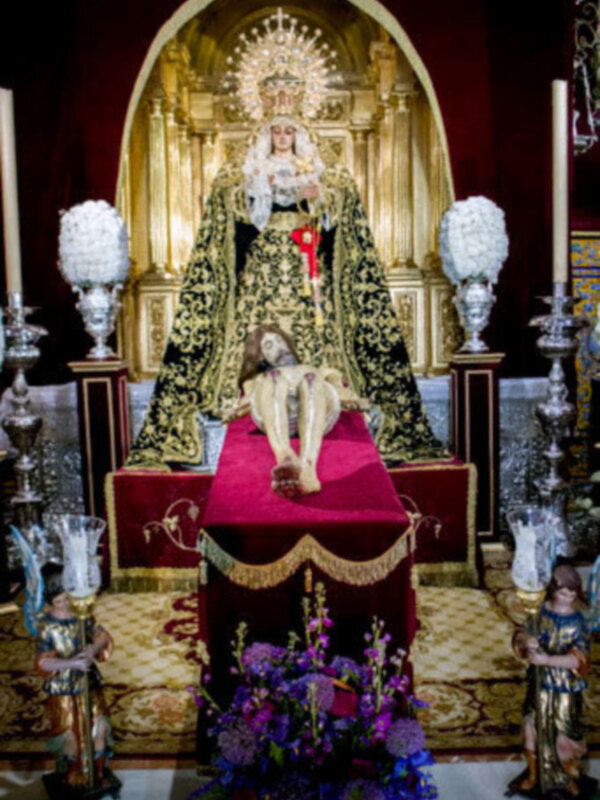 Vienes Santo en Alcalá del Río en tiempo de Pandemia  y oración litúrgica