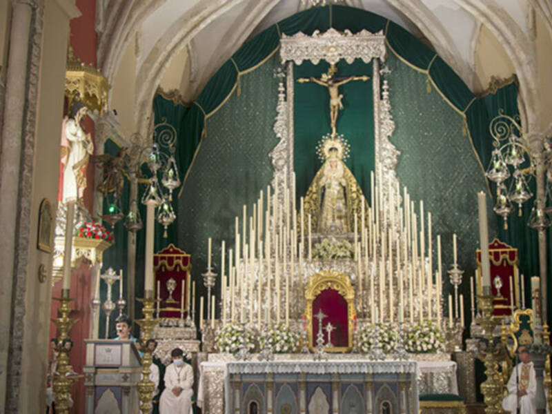 Altar del Quinario en honor al Stmo. Cristo de la Vera-cruz de Alcalá del Río	