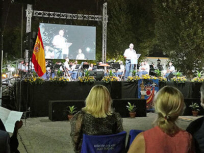 Gala benéfica de las bolsas de caridad de las Hermandades del Rocío castrense y Macarena en tablada (Sevilla)