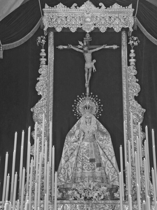 Altar efímero de cultos de la Hermandad de la Vera-cruz de Alcalá del Río