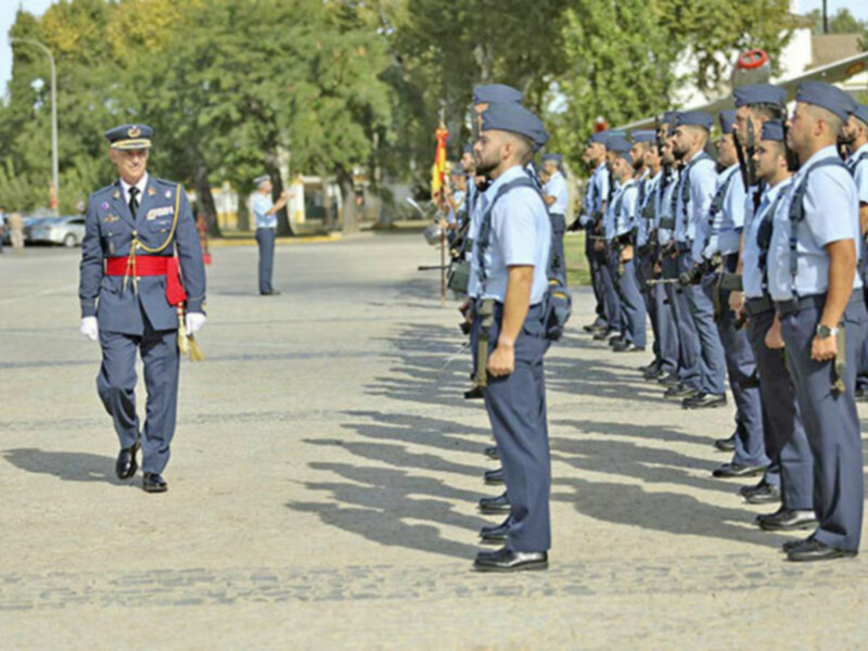 Un muevo jefe par la Maestranza aérea de Sevilla