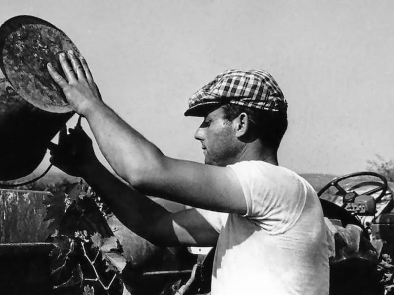"De la cruz al martillo", documental sobre los curas obreros en Andalucía