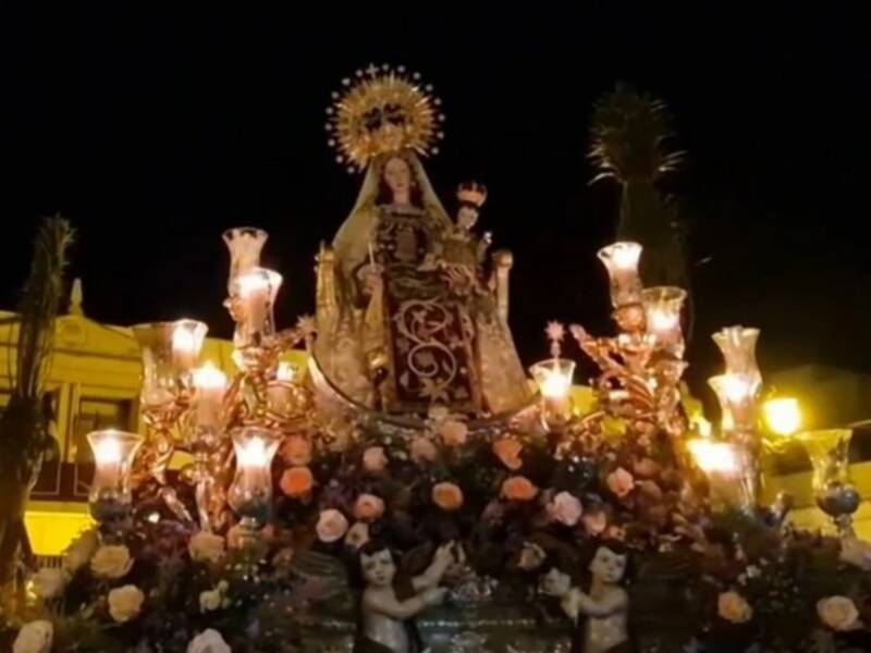 Parroquia y Cautivo piden disculpas por la reacción de los capataces de la Virgen del Carmen a las provocaciones y disuelven el grupo joven
