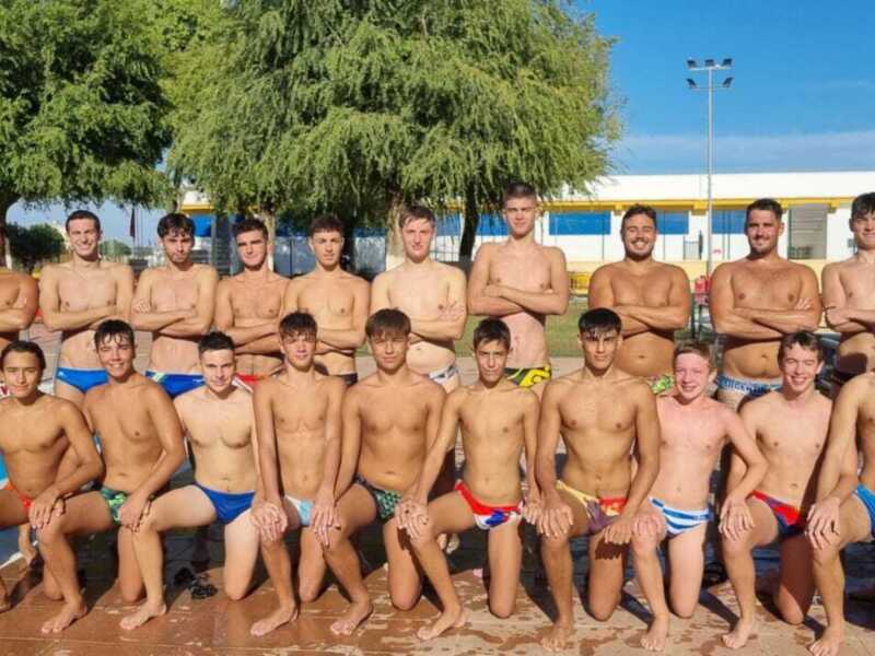 El Club Waterpolo Dos Hermanas PQS se lanza a la piscina