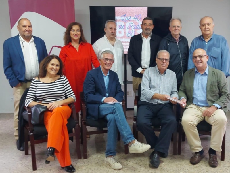 Nace el libro "LOS 40 DE RADIO 80". Un viaje nostálgico a través de la voz de los trabajadores 