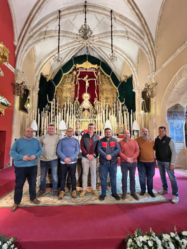 La Banda Municipal de Música “Fernando Guerrero” de los Palacio y Villafranca afirmado el acuerdo con la Hermandad de la Vera-cruz de Alcalá del Río (