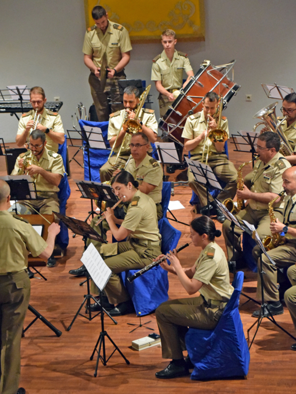 La Banda de Música del Regimiento de Infantería Soria 9 deslumbró con su concierto de la II Convención Nacional en Sevilla
